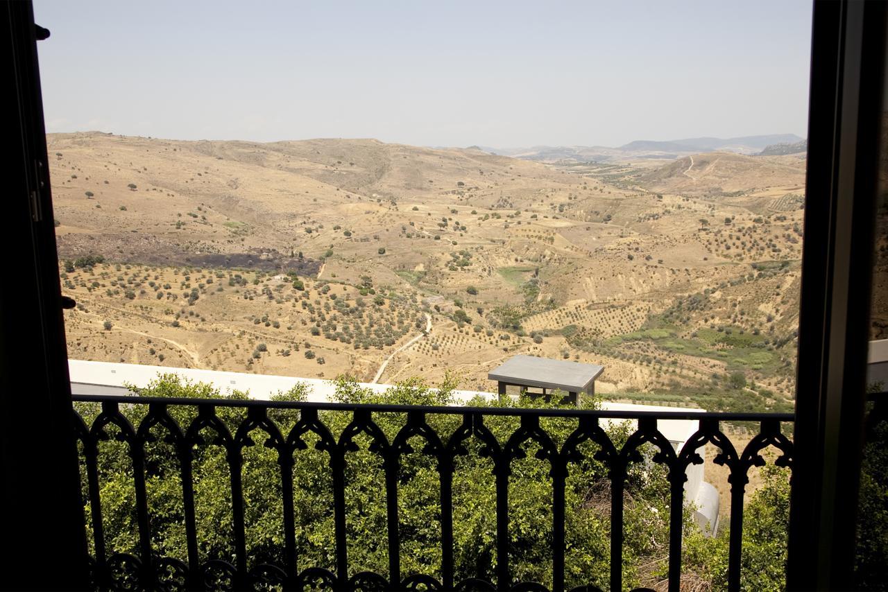 Il Portico Dei Normanni Bed & Breakfast Бутера Екстериор снимка