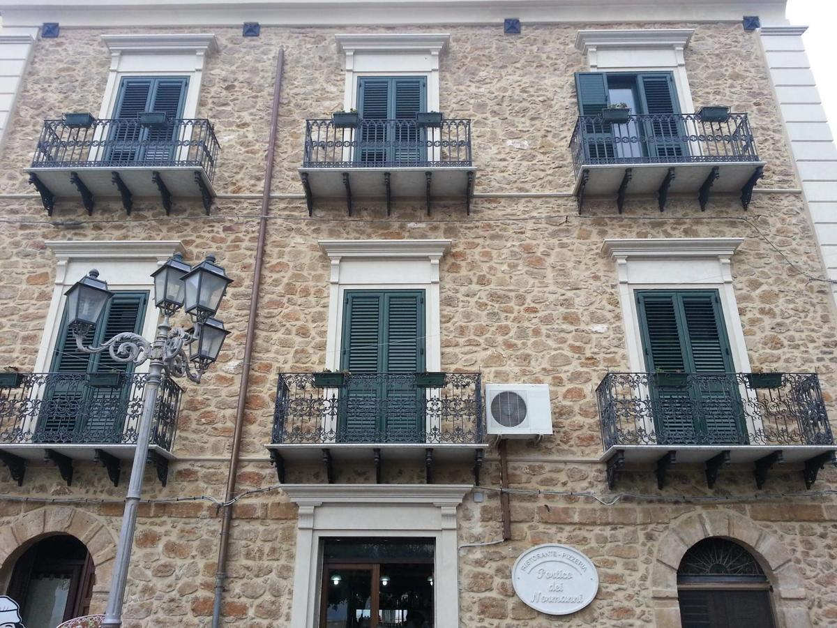 Il Portico Dei Normanni Bed & Breakfast Бутера Екстериор снимка